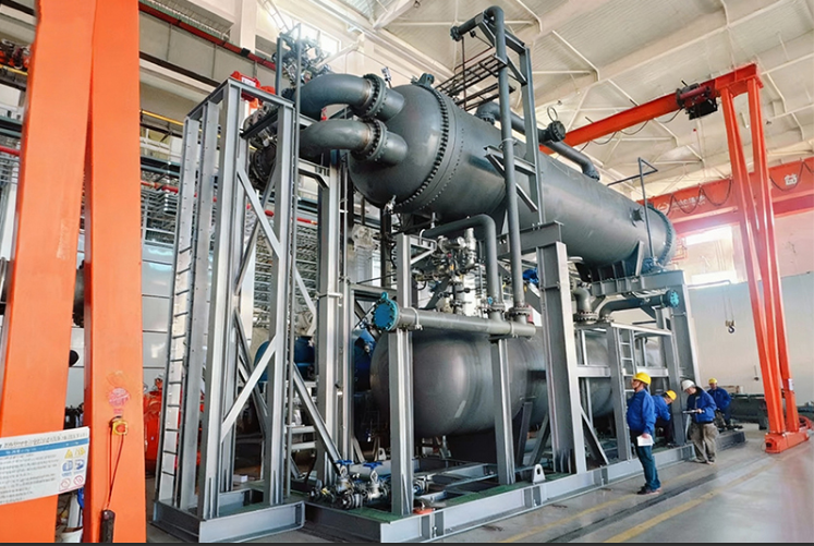 Proyecto de sistema de refrigeración industrial para la industria petroquímica